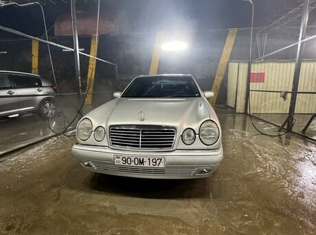Mercedes E 240 1999
