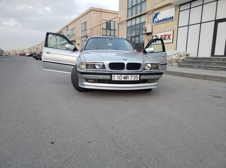 BMW 735 1998