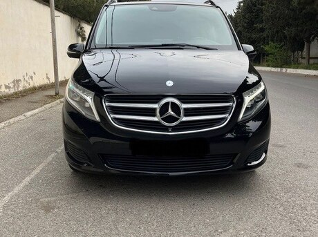 Mercedes V 220 2015