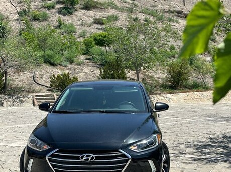 Hyundai Elantra 2018