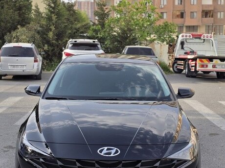 Hyundai Elantra 2023