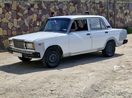 LADA (VAZ) 2107 2004