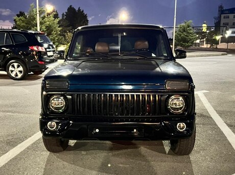 LADA (VAZ) Niva 2015