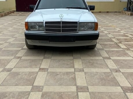 Mercedes 190 1988
