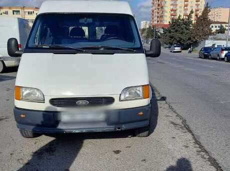 Ford Transit 2000