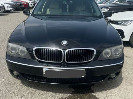 BMW 740 2005