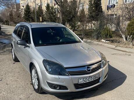 Opel Astra 2009