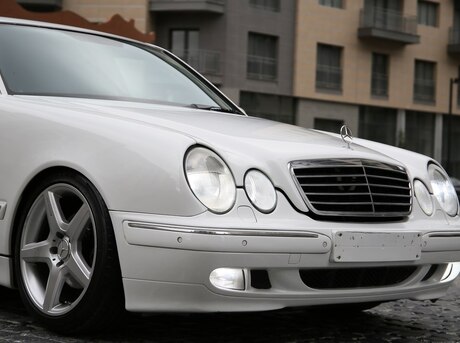 Mercedes E 320 2000