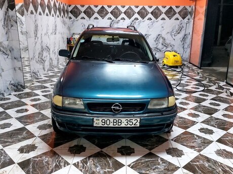Opel Astra 1998