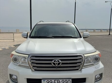 Toyota Land Cruiser 2012