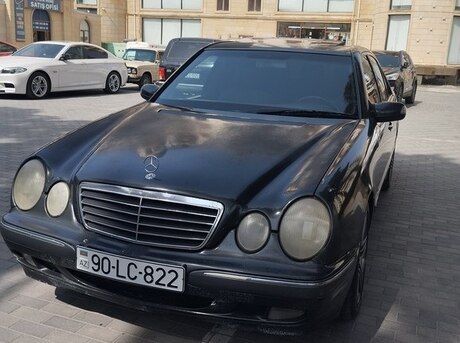 Mercedes E 240 2000