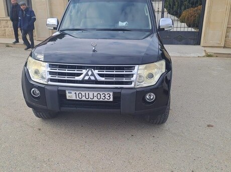 Mitsubishi Pajero 2011