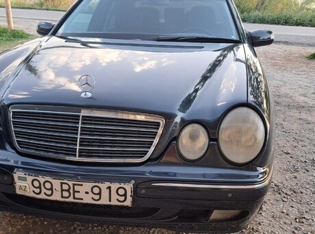 Mercedes E 240 2001