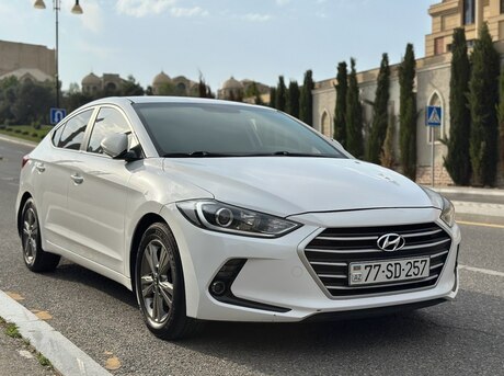 Hyundai Avante 2016