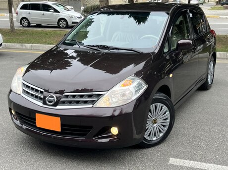 Nissan Tiida 2012