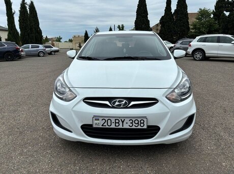Hyundai Accent 2014