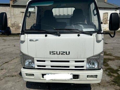 Isuzu  2021