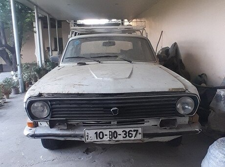 GAZ 24 1988