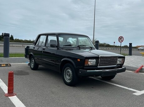 LADA (VAZ) 2107 2011