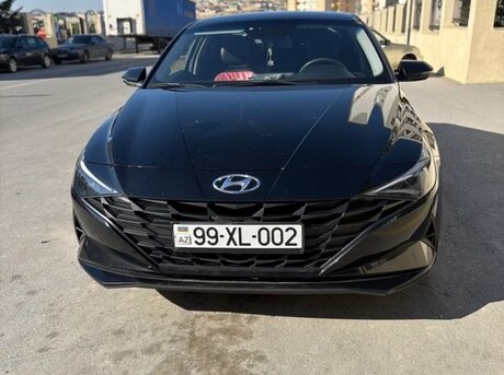 Hyundai Elantra 2022