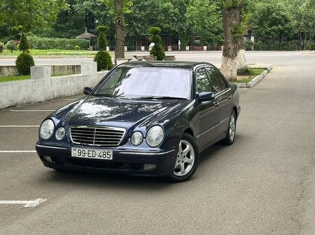 Mercedes E 240 2001