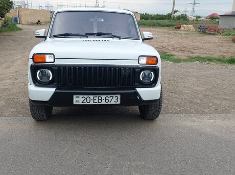 LADA (VAZ) Niva 2015