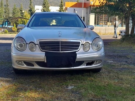 Mercedes E 220 d 2002