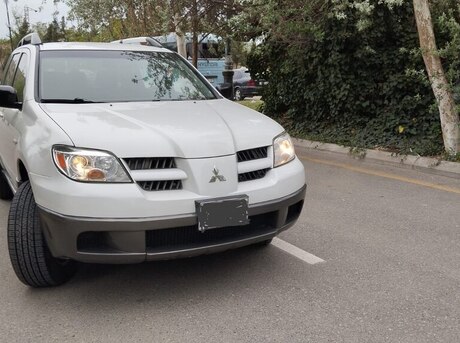 Mitsubishi Outlander 2005