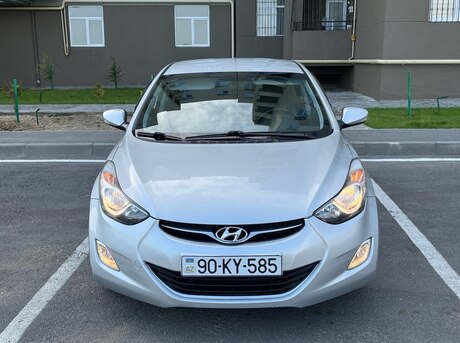 Hyundai Elantra 2013