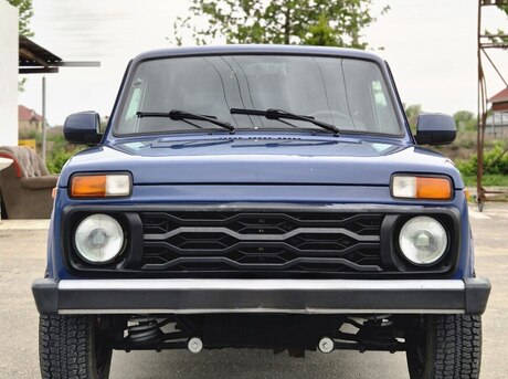 LADA (VAZ) Niva 2015