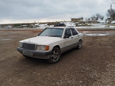 Mercedes 190 1990