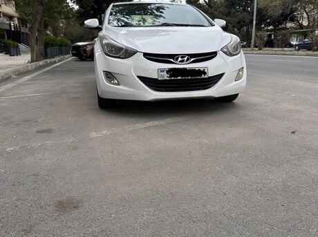 Hyundai Elantra 2011