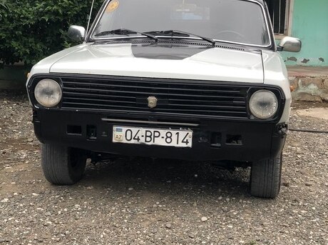 GAZ 24 1987