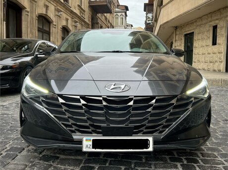 Hyundai Elantra 2021