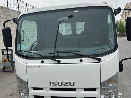 Isuzu NMR 85 H