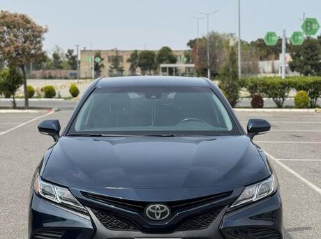 Toyota Camry 2018