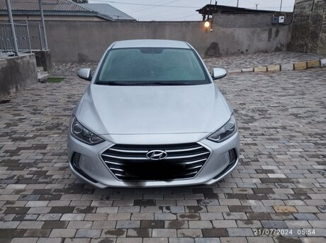 Hyundai Elantra 2017