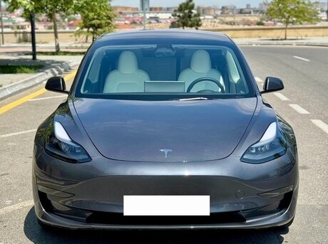 Tesla Model 3 2023