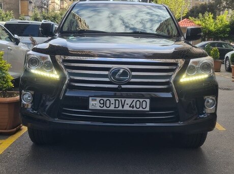 Lexus LX 570 2012