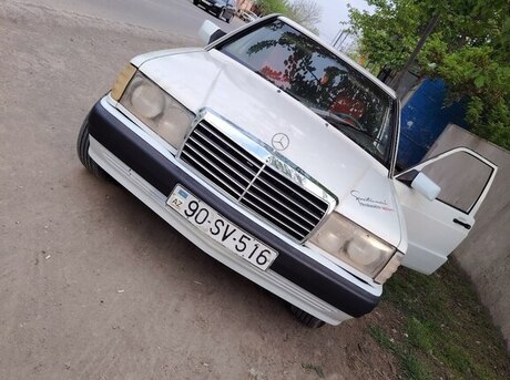 Mercedes 190 1990
