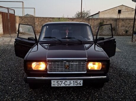 LADA (VAZ) 2107 2010