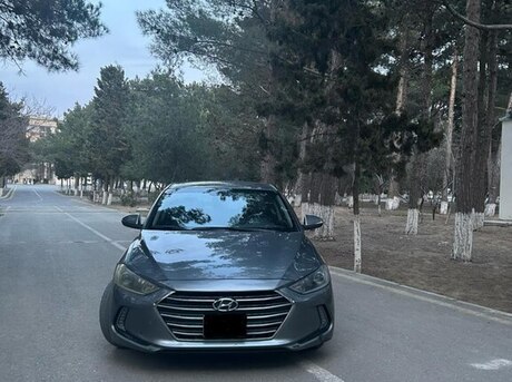 Hyundai Elantra 2016