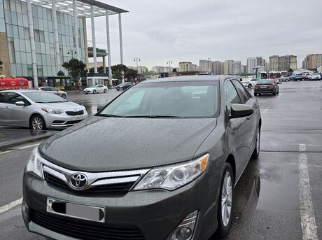 Toyota Camry 2013