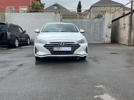 Hyundai Elantra 2018