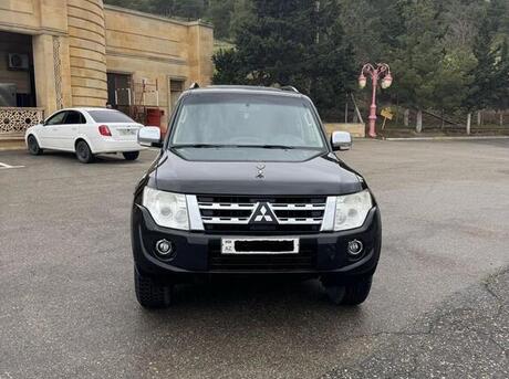 Mitsubishi Pajero 2013