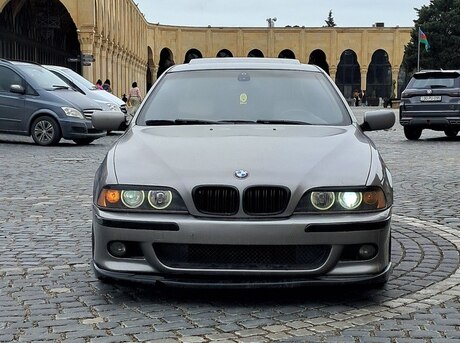 BMW 523 2000