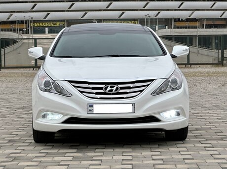 Hyundai Sonata 2010