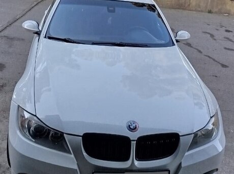BMW 320 2011