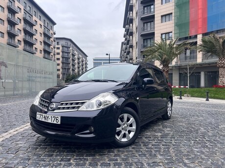 Nissan Tiida 2011