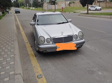 Mercedes E 200 1998